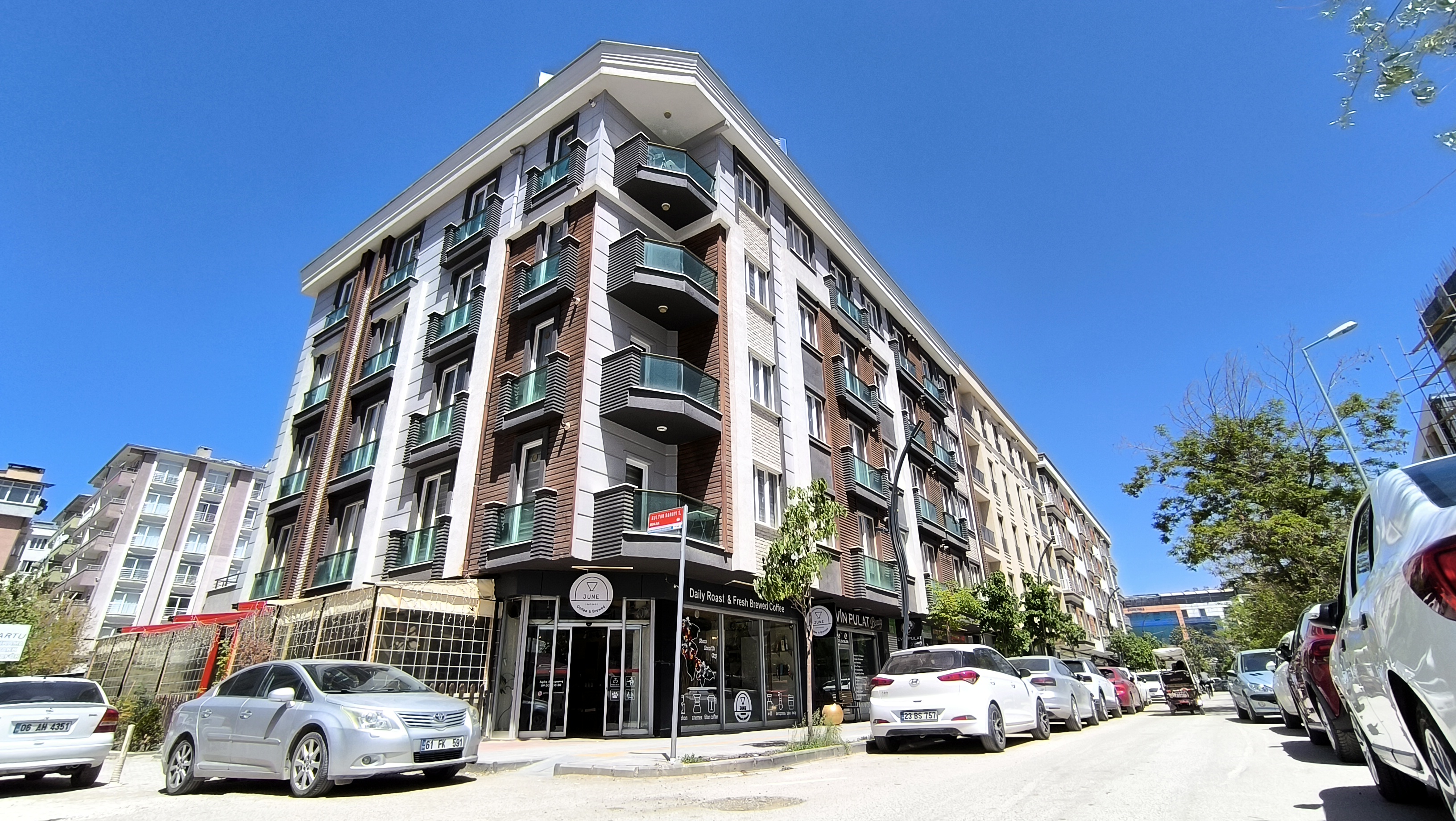 SADIK DEMİR APARTMANI 